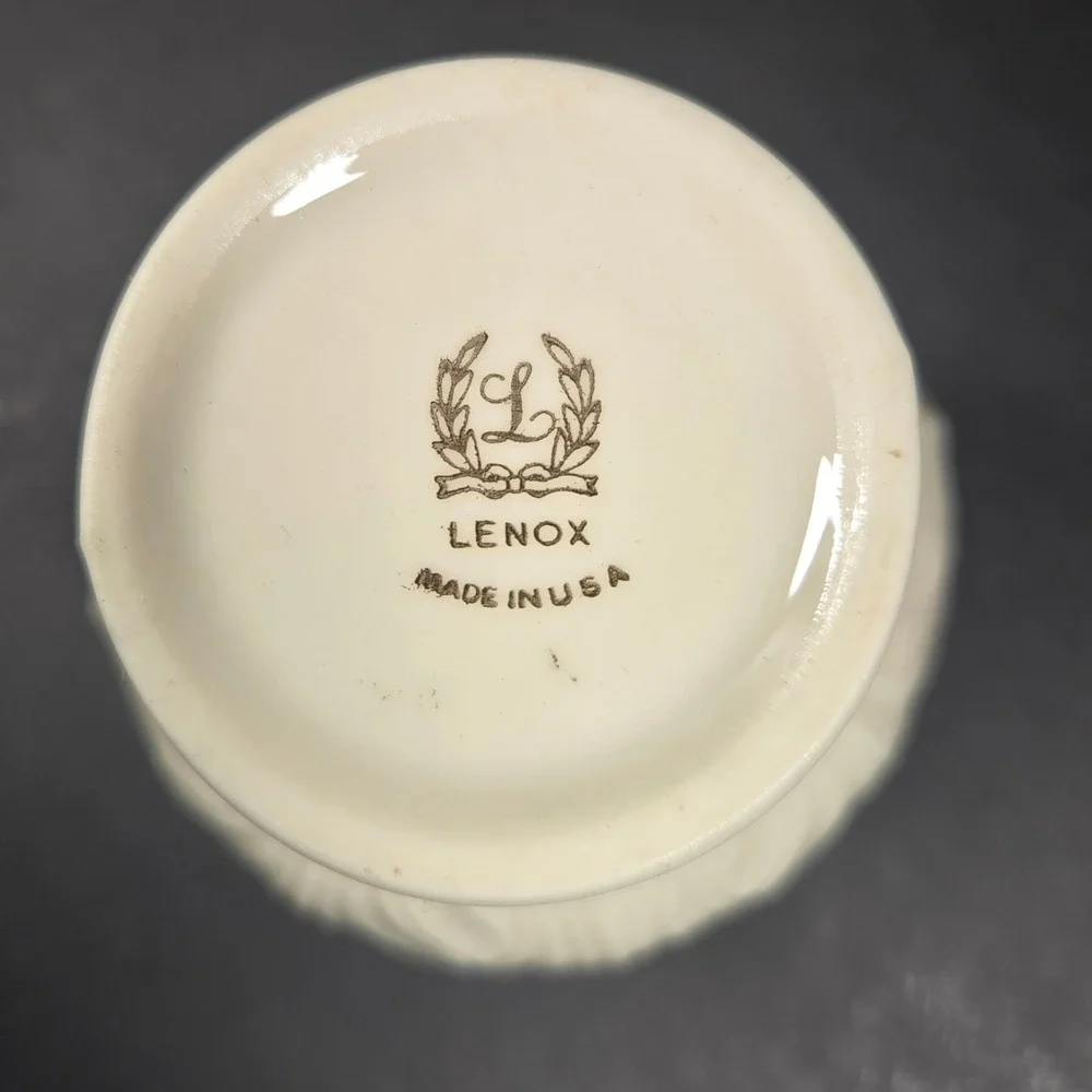 Lenox Elfin Bud Vase Small Ivory Leaf Cream with Gold Trim Porcelain Made in USA